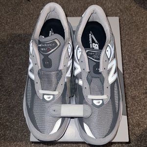 Brand new w/o a box New Balance 990v6 size 11 2E men’s